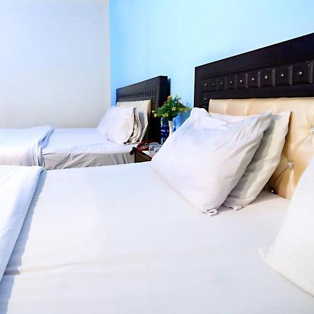 Royal Inn Guest House Лахор Екстериор снимка