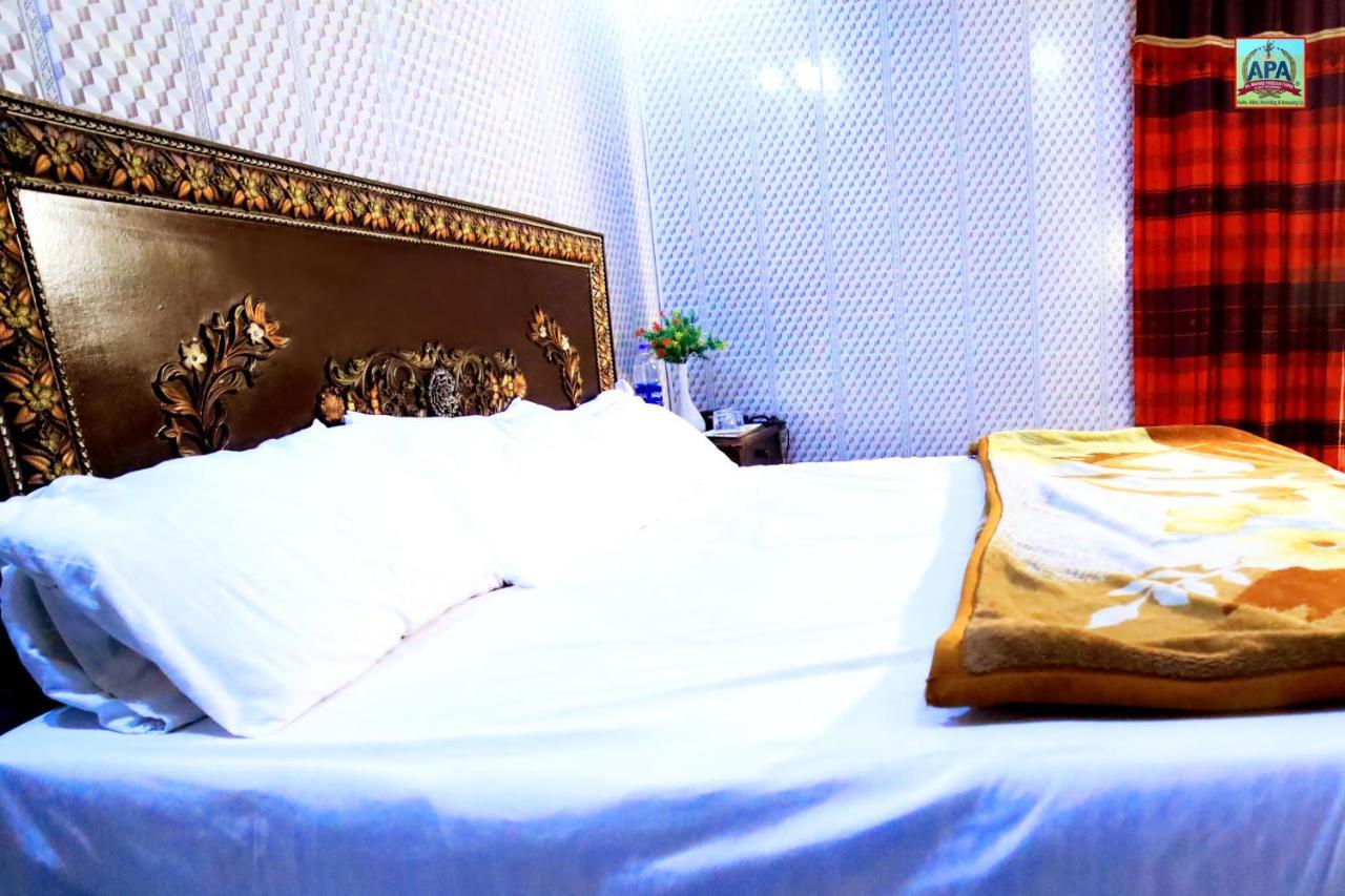 Royal Inn Guest House Лахор Екстериор снимка