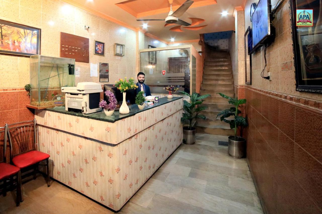 Royal Inn Guest House Лахор Екстериор снимка