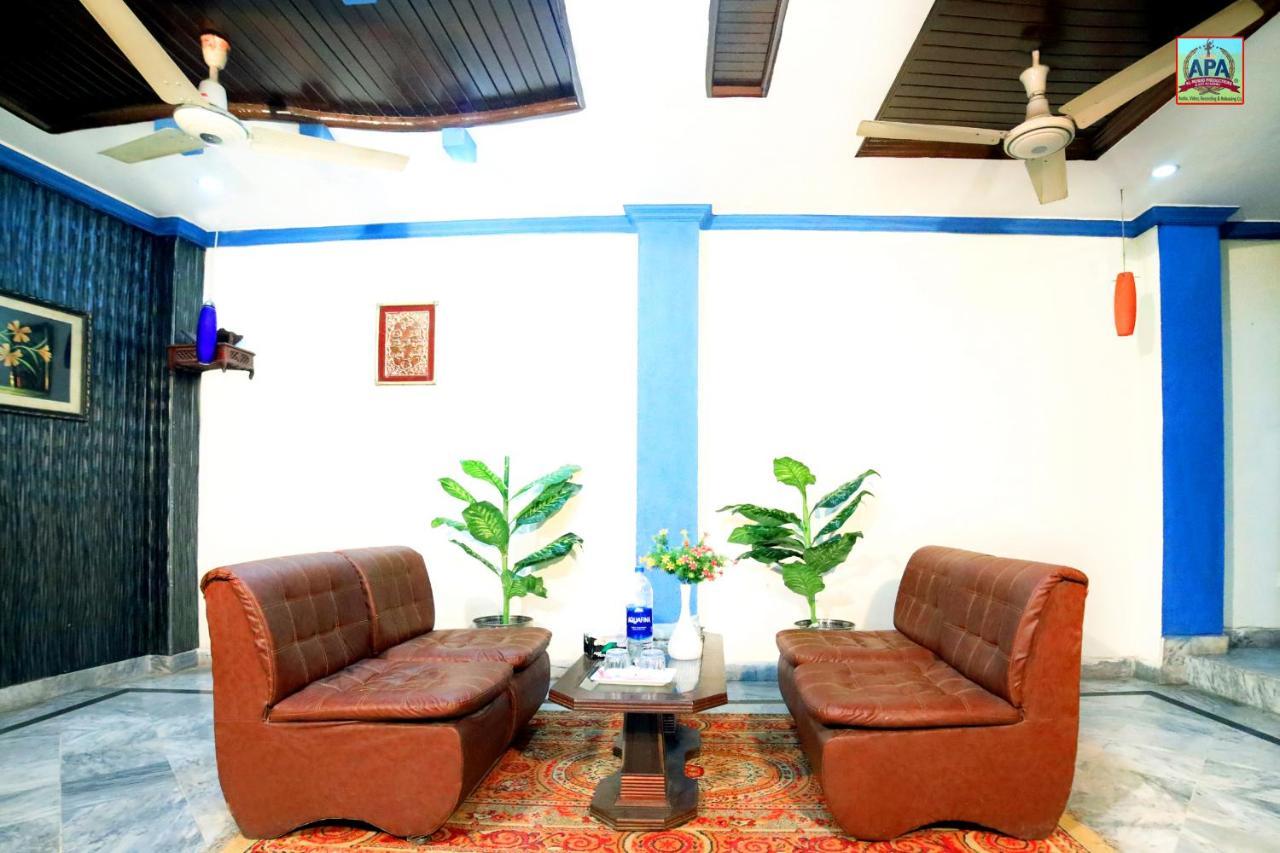 Royal Inn Guest House Лахор Екстериор снимка