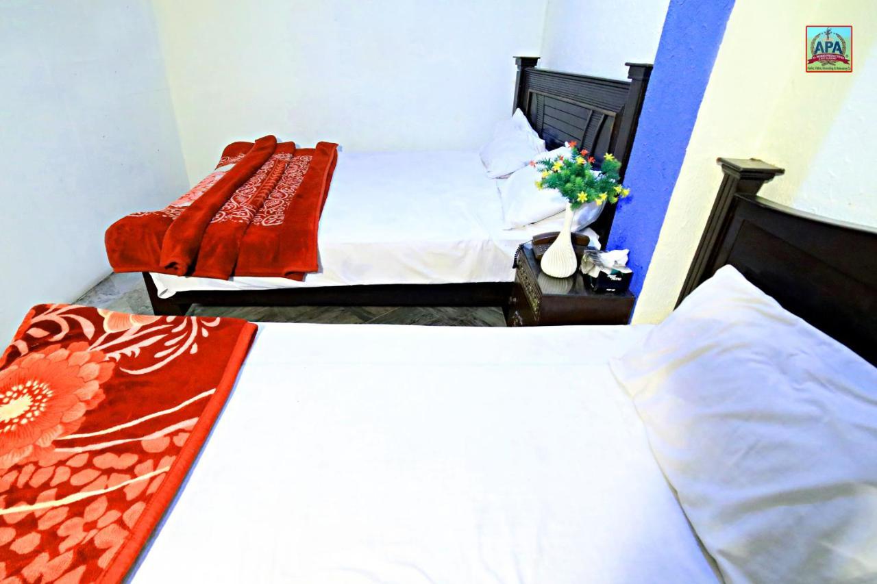 Royal Inn Guest House Лахор Екстериор снимка